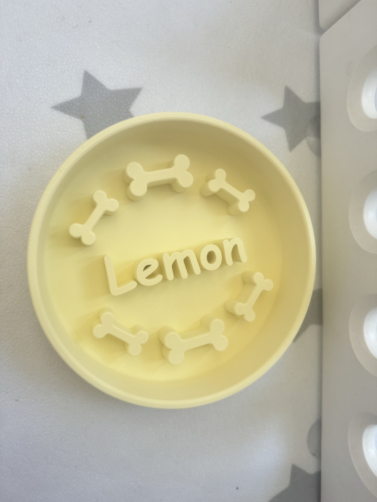 Custom Slow Feeder Dog Bowl - Personalized Dog Bowl with Name - Ideal Slow Feeder for Large and Small Breeds - Unique Design for Healthy Eating