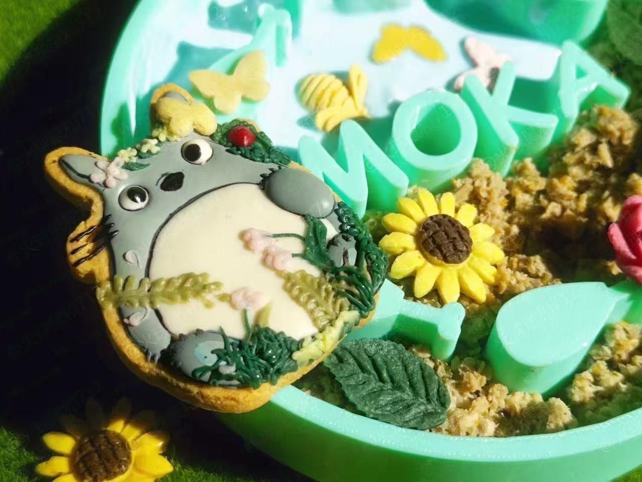 Custom Slow Feeder Dog Bowl - Personalized Dog Bowl with Name - Ideal Slow Feeder for Large and Small Breeds - Unique Design for Healthy Eating